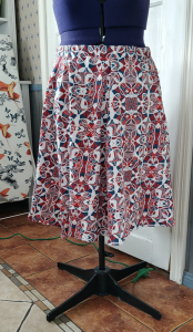 White-red-blue skirt (270degrees)